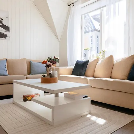 Terrace Aalesund, Free Parking
